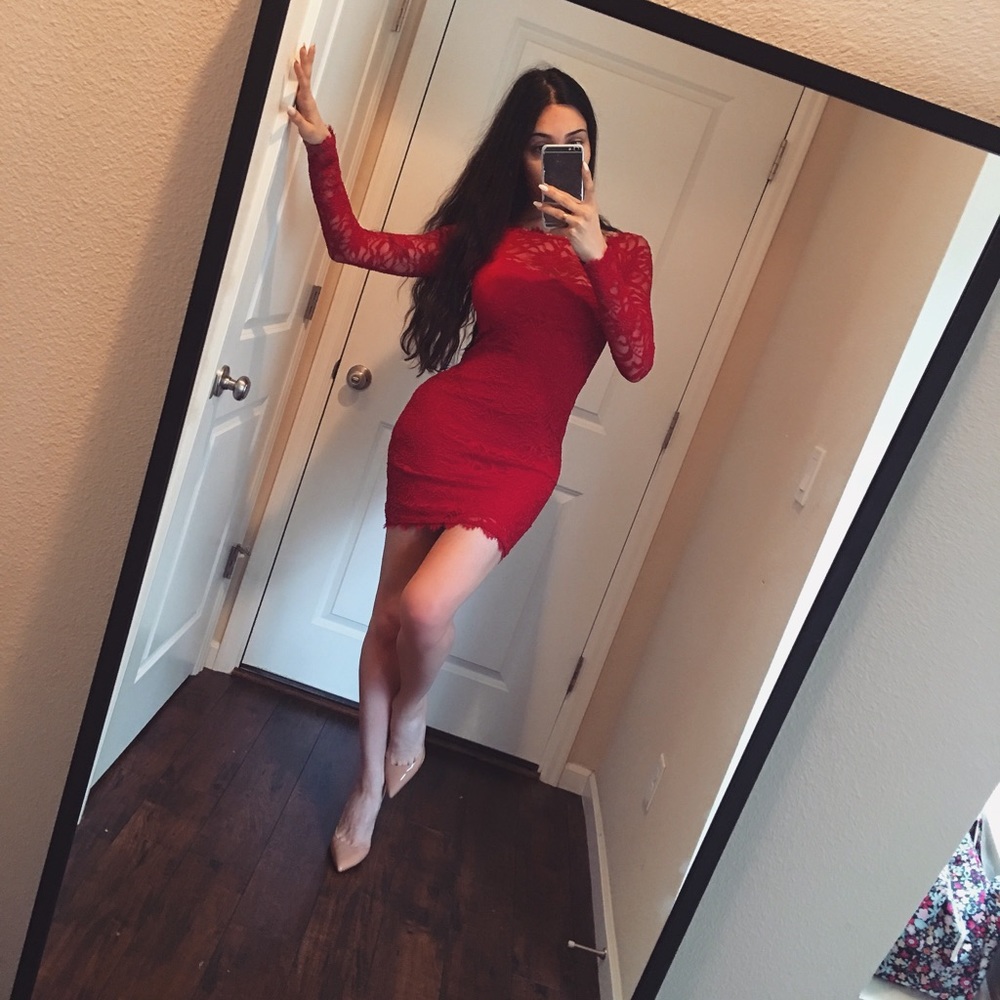Lace Red Dress ❤️ - Picture 3 of 3
